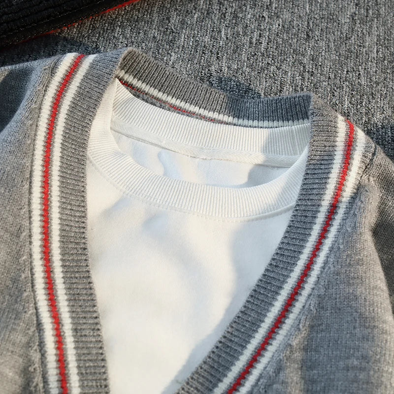 2025 Fall Winter New Collision Striped V-neck Cardigan Jumper Men England Style Long-sleeved Casual Knit Sweater Jacket